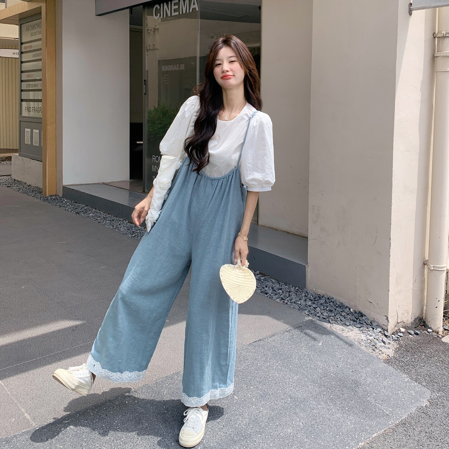 蕾丝花边牛仔背带裤T恤两件套女2025夏季新款宽松减龄阔腿裤套装,女装套装/套裙,2C327