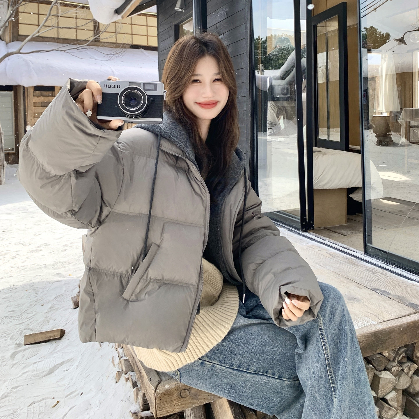 灰色连帽短款羽绒服女冬季小个子90白鸭绒加厚保暖面包服减龄外套,女装羽绒服,2C166