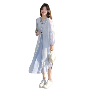 法式蓝色连衣裙套装女2025秋季新款超好看减龄镂空罩衫叠穿两件套图片