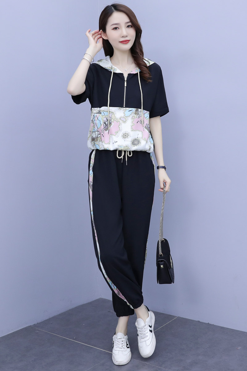2025夏季新款时尚休闲印花拼接连帽两件套裤,女装套装/套裙,先锋丽姿
