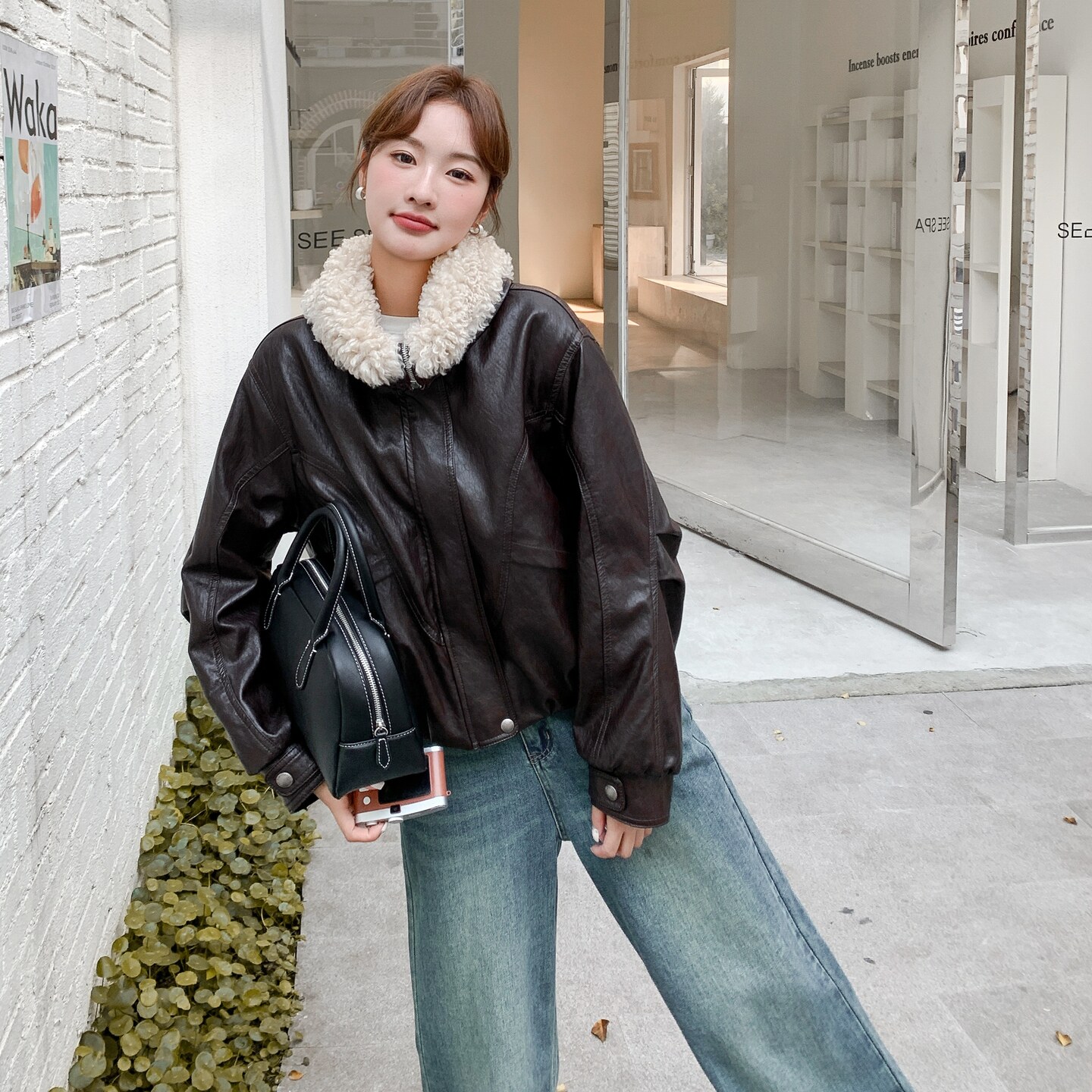 美拉德翻领羊羔毛绒绒拼接皮衣外套女冬季2025新款酷飒风加厚棉服,女装短外套,2C082