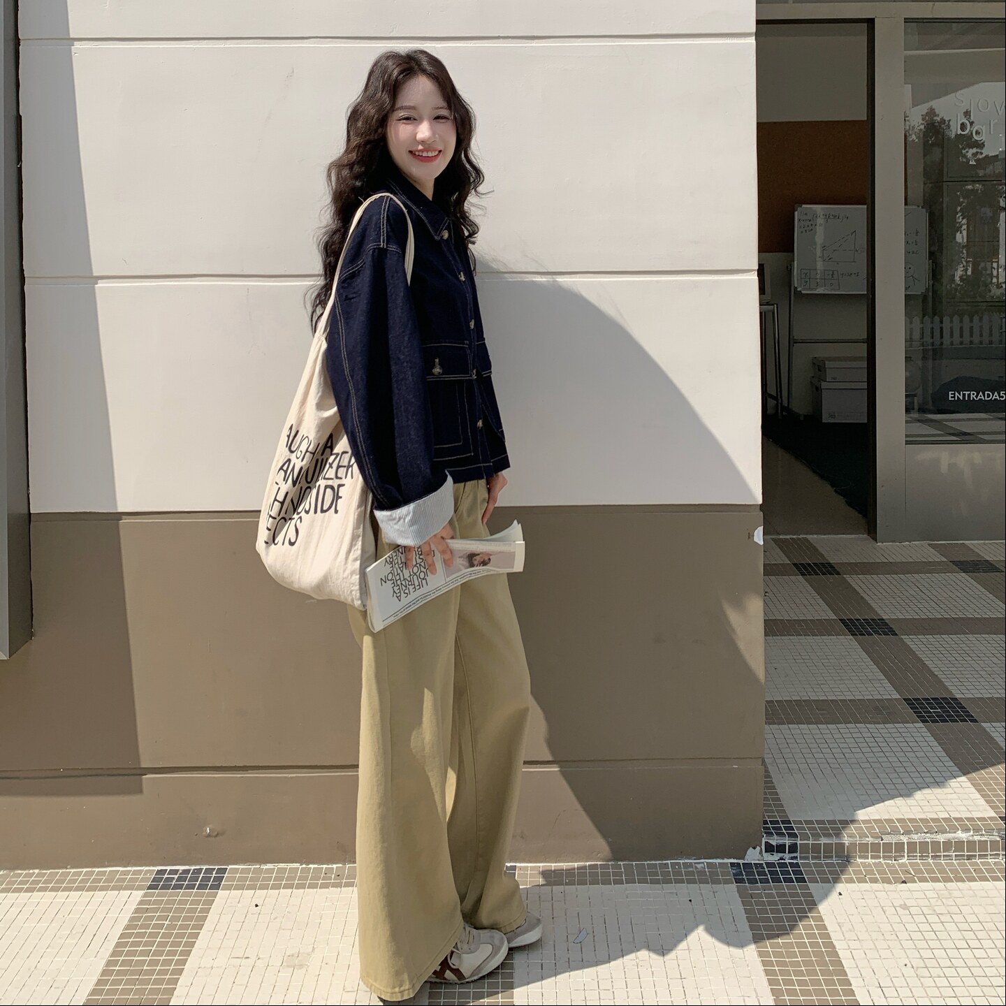 深蓝色设计感复古牛仔短外套女2025年春秋季新款韩版百搭显瘦夹克,女装短外套,2C016