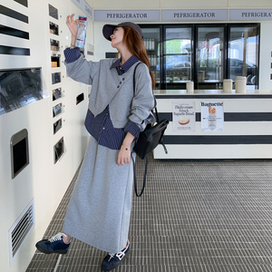 假两件条纹拼接卫衣半身裙套装女2025年秋季新款韩系学院风两件套图片