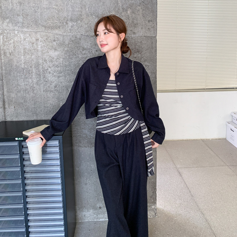 设计感条纹打底套装女2025秋新款时尚减龄短外套显瘦阔腿裤三件套,女装套装/套裙,2C092