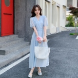 法式气质V领连衣裙女2025夏季新款收腰显瘦裙子中长款仙女裙，女装连衣裙，2C212