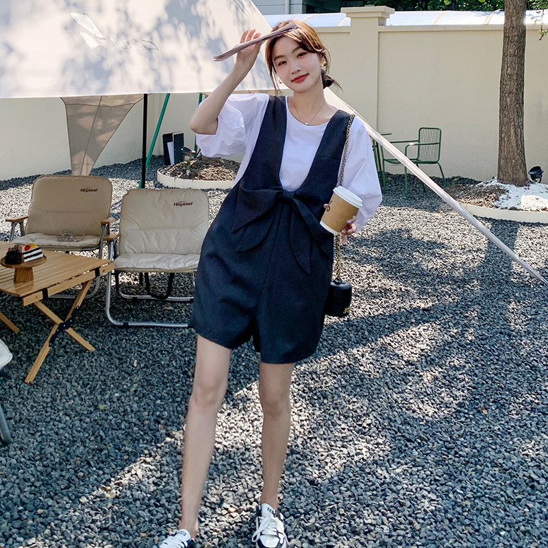 多巴胺奶系蝴蝶结背带裤套装女夏2025新款网红炸街减龄短裤两件套,女装套装/套裙,2C098