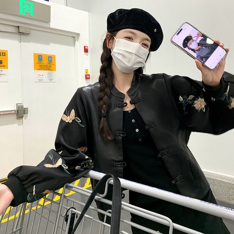 黑色新中式国风刺绣皮衣外套女短款2025春秋新款小个子设计感夹克,女装皮衣,2C098
