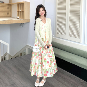 2025新款法式碎花吊带连衣裙套装女夏季温柔风针织开衫两件套图片