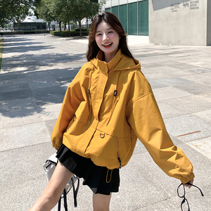美式复古连帽冲锋衣外套女春秋2025新款显瘦设计感小个子穿搭上衣图片