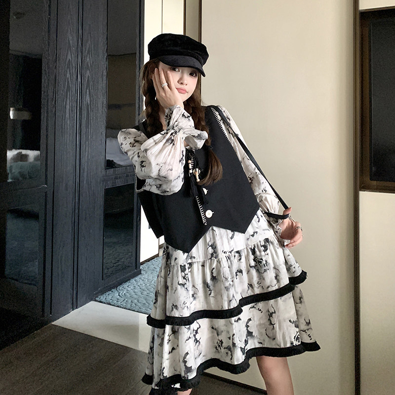 黑色马甲水墨碎花连衣裙套装女春秋2025新款小个子A字短裙巨好看,女装连衣裙,2D035