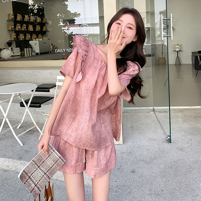 甜美粉色气质夏季休闲套装女2025新款露背木耳边上衣两件套装短裤,女装套装/套裙,2C166
