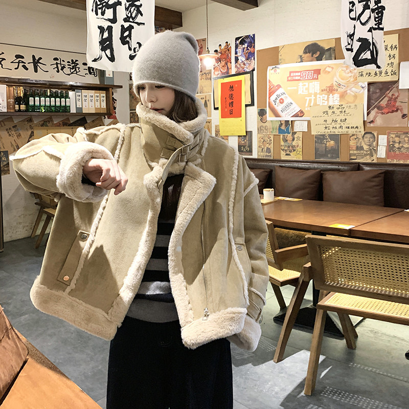主推现货卡绿色皮毛一体羊羔毛加厚外套7687-P195-K278,女装皮草,2C159