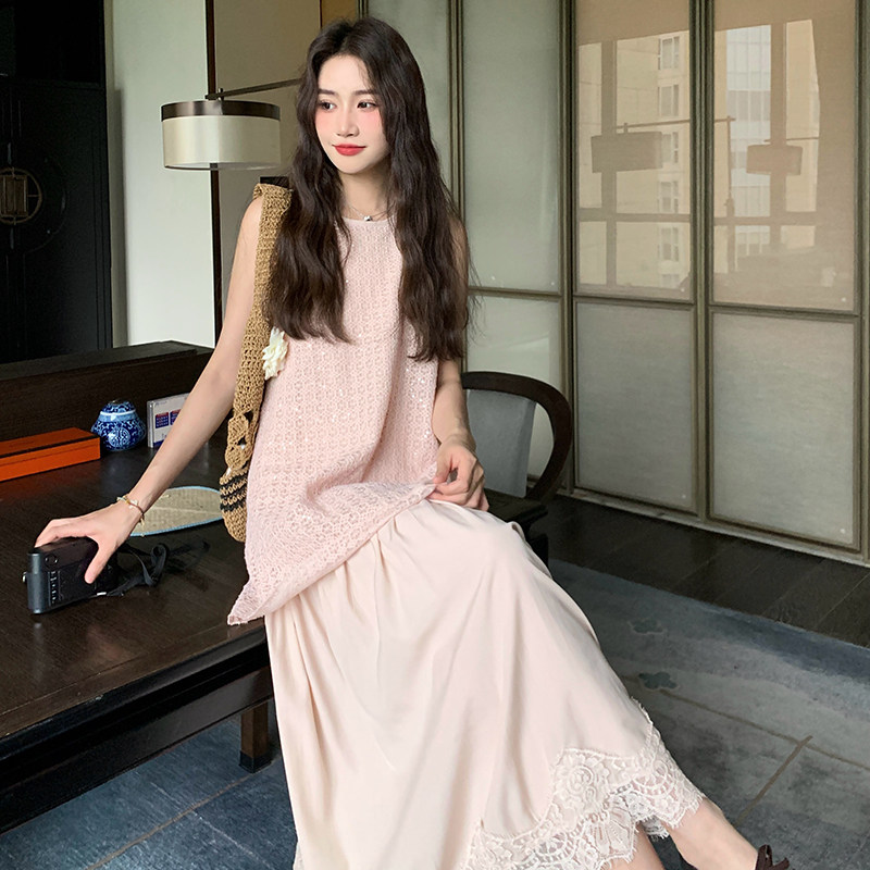 法式镂空蕾丝拼接假两件连衣裙女2025初夏新款气质感温柔无袖长裙图片
