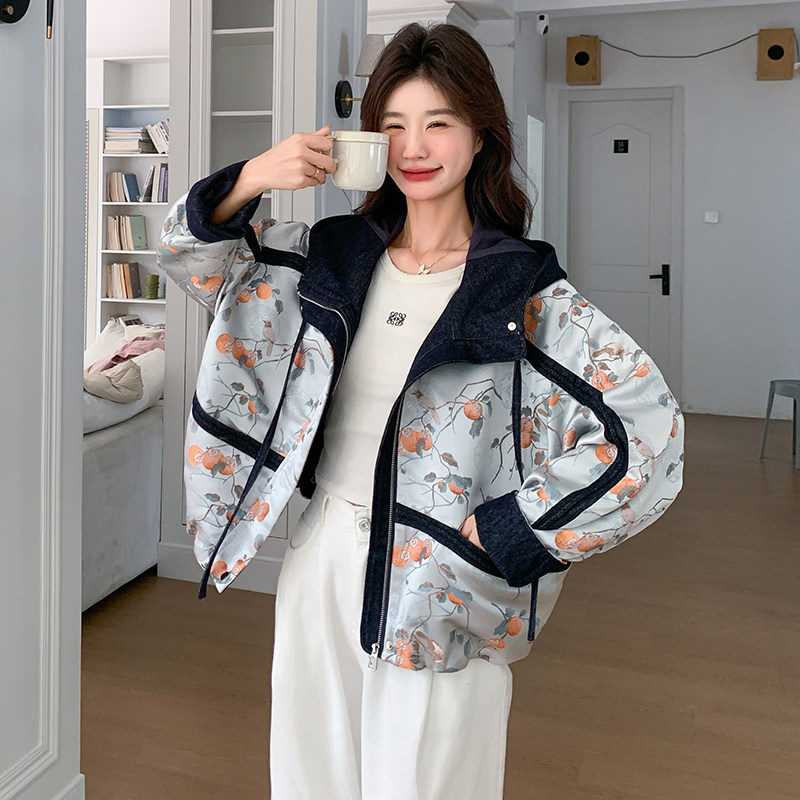 独特漂亮印花短款连帽工装外套女春秋2025年超火好看减龄休闲夹克,女装短外套,2C057
