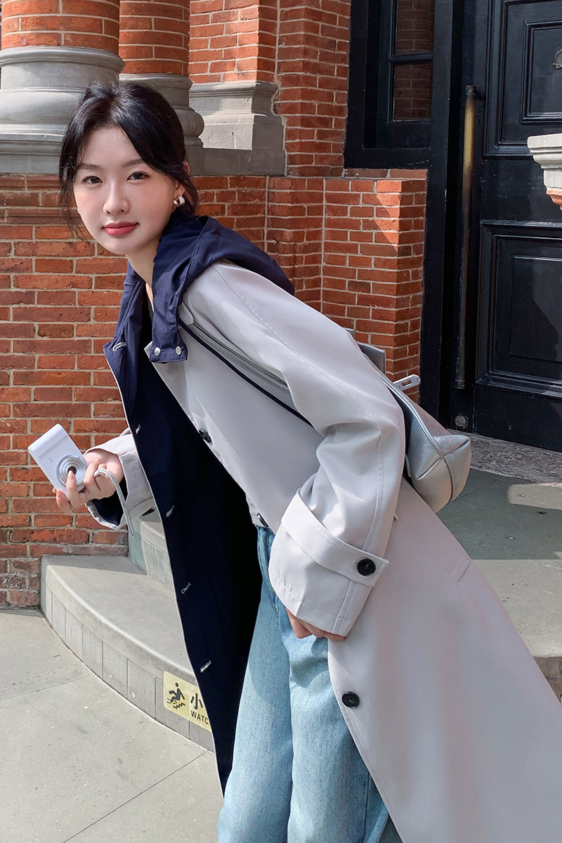 撞色连帽设计感风衣女中长款2025新款春秋高端休闲韩版大衣外套,女装风衣,2C238