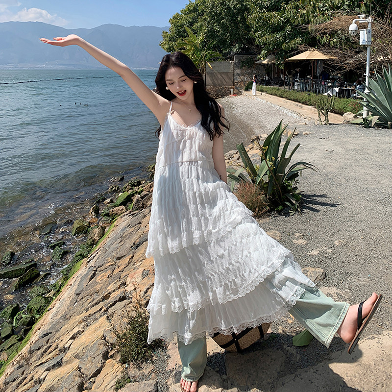 小清新海边白色吊带连衣裙女2025夏季新款温柔风调节领蛋糕长裙子,女装连衣裙,2C177