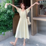 奶黄色法式优雅设计感圆领连衣裙女夏季新款复古气质泡泡袖A字裙，女装连衣裙，2C212