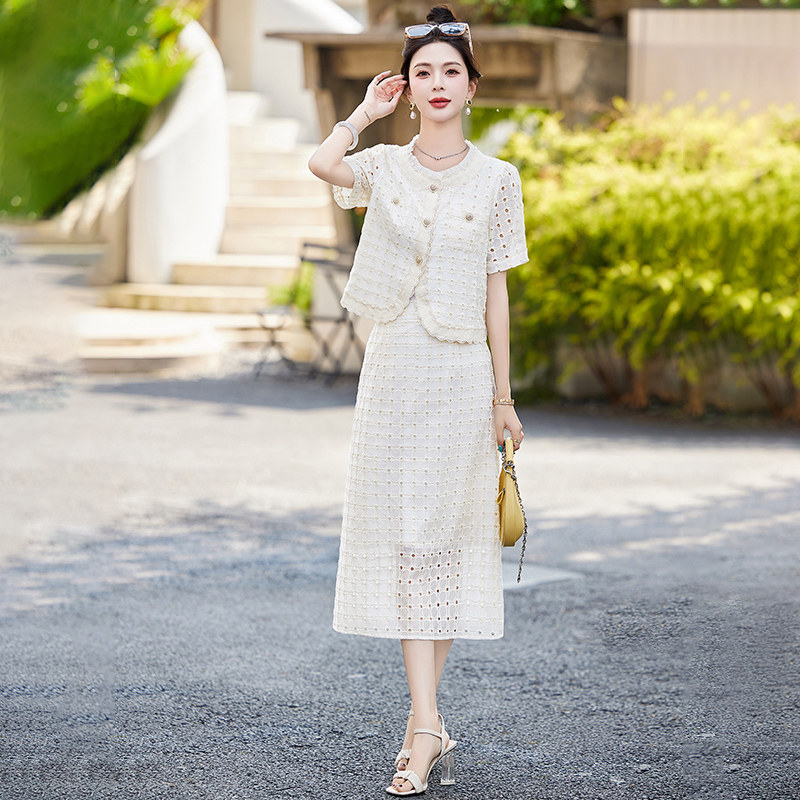 2025夏季新刺绣法式套裙女夏季短袖西装小香风重工半身裙,女装套装/套裙,奕可儿