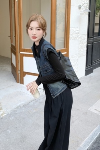 又酷又飒翻领牛仔马甲女2025秋季新款港风休闲小个子百搭夹克外套图片