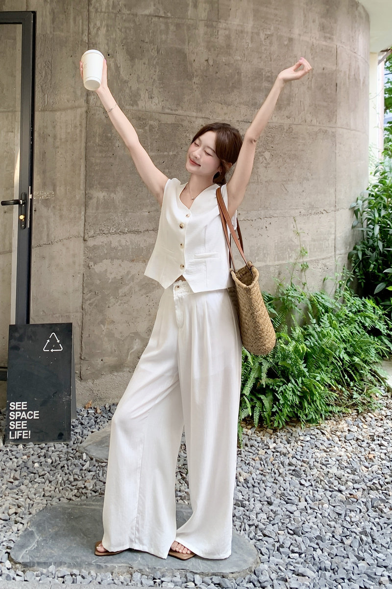 老钱风后背蕾丝无袖马甲阔腿裤套装女夏巨好看两件套爆款流行设计,女装套装/套裙,2C227