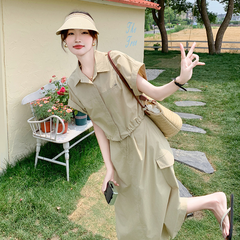 卡其色休闲设计感两件套连衣裙女夏季新款韩系松弛感通勤A字裙,女装套装/套裙,2C166
