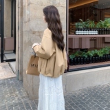超好看卡其色翻领外套女秋季2025日系慵懒风休闲撞色袖口设计夹克，女装短外套，2D008