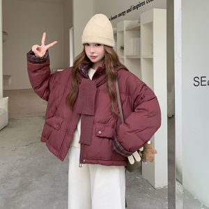 现货新款韩版宽松立领撞色格子袖口配围巾羽绒服短款外套面包服图片