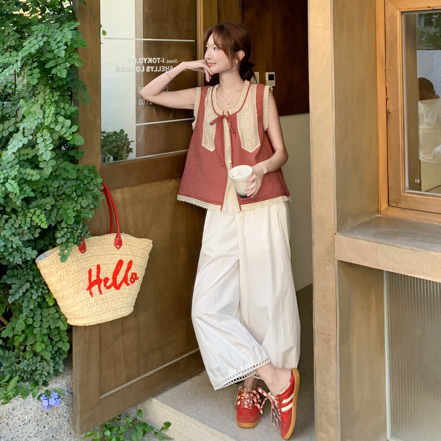 新品现货！！红格上衣+白色裤子套装2C203-2859-P155-K238,女装套装/套裙,2C203