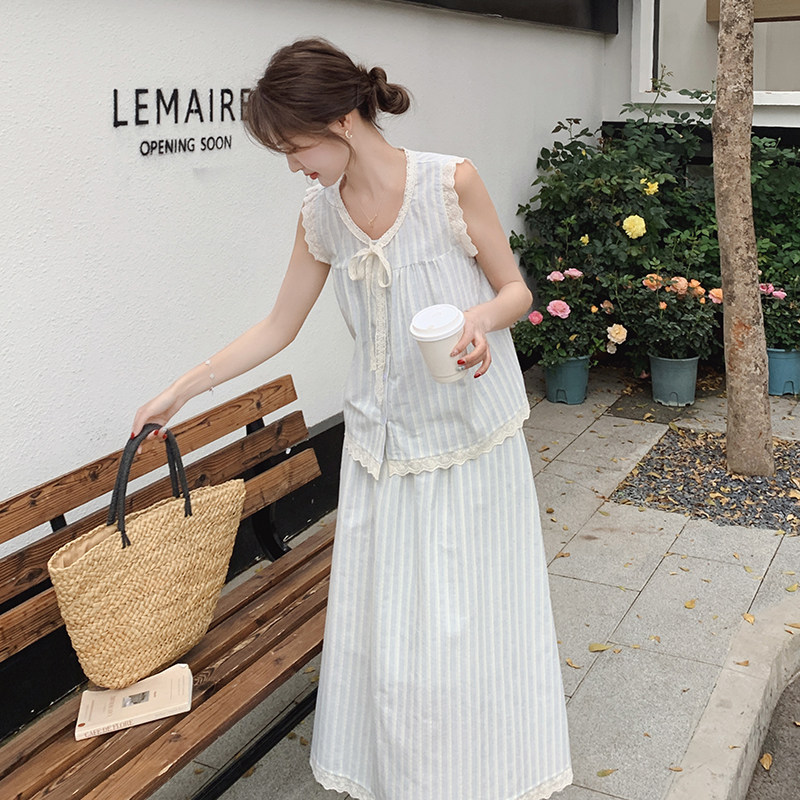 气质韩系百搭减龄2025夏季新款显瘦条纹无袖上衣半身裙,女装连衣裙,2C177