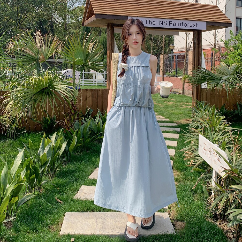 浅蓝色休闲套装裙女2025夏季新款法式设计感压褶背心半身裙两件套,女装套装/套裙,2C135