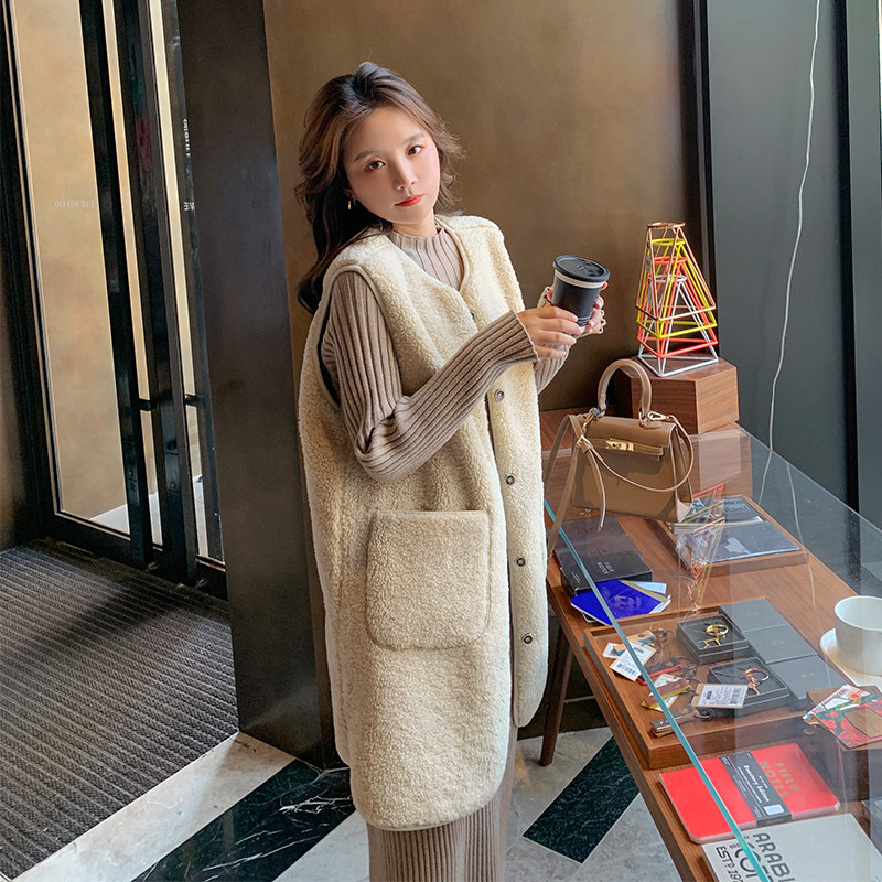 羊羔毛拼接马甲外套女中长款冬季2025新款韩版皮毛一体背心马夹潮,女装马甲,2C005