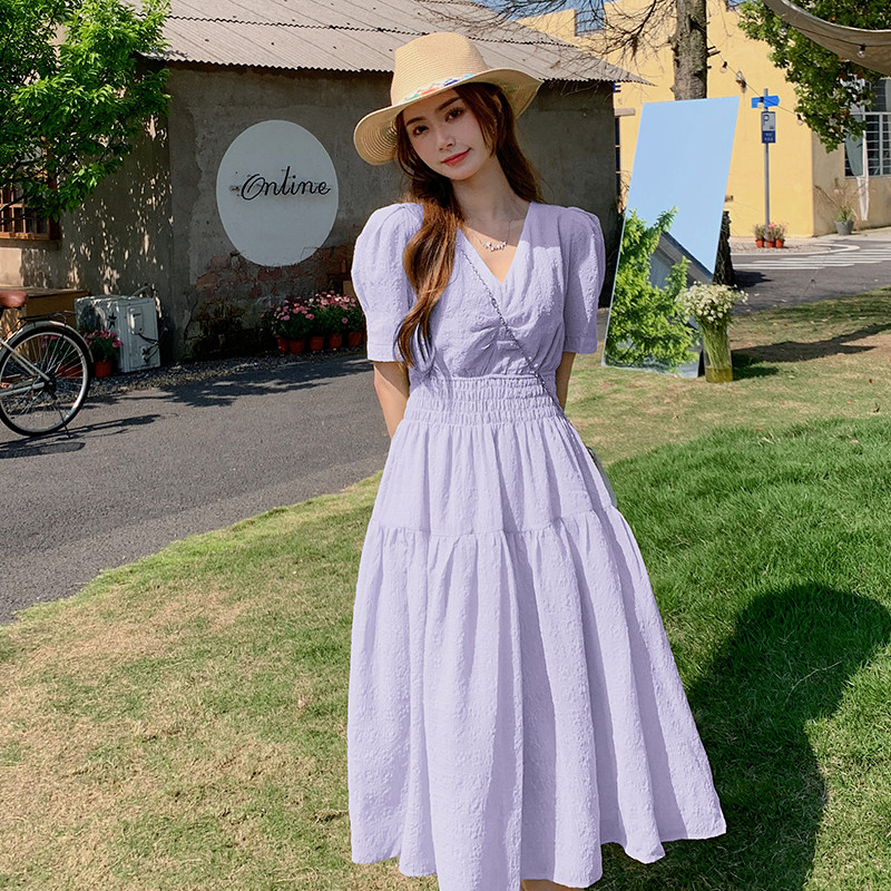 法式v领连衣裙高级感女2025新款夏季气质收腰显瘦森系超仙茶歇裙,女装连衣裙,2C295