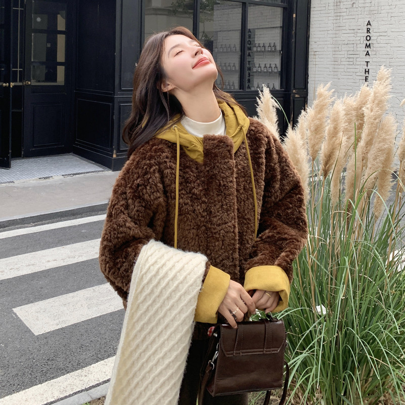 温柔韩系皮毛一体羊羔毛外套女秋冬2025新款时髦洋气爆款绝美棉服,女装皮草,2C215