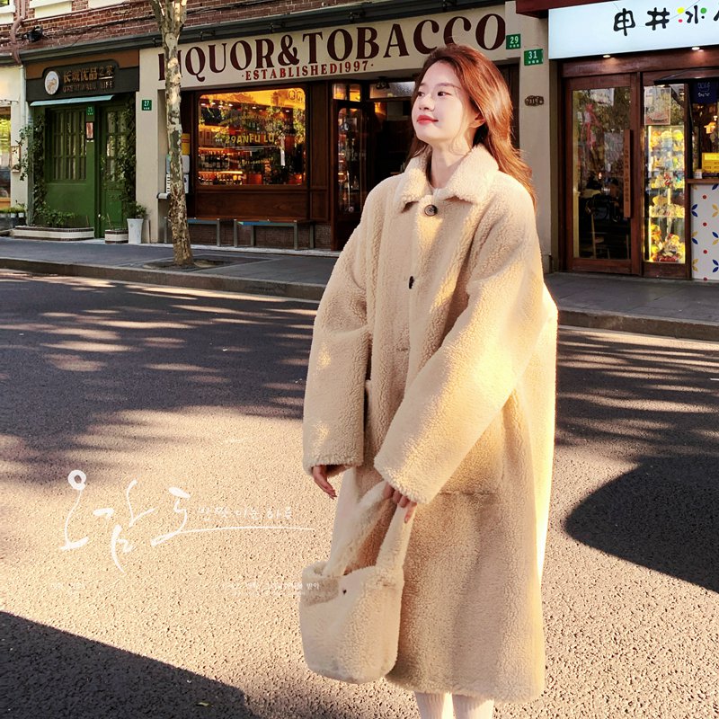 【大货已出】杏黄翻领皮毛一体外套 配包包 2C137-8163-P215-K318图片