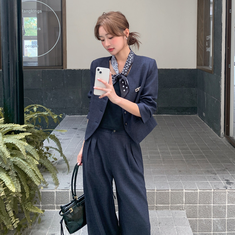 藏青色西装套装女春秋2025新款一整套穿搭阔腿裤两件套高级感气质图片
