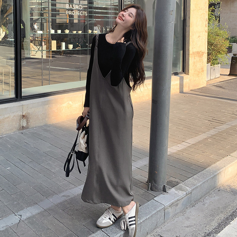 今年流行上衣裙子两件套女2025春新款设计感小个子休闲慵懒吊带裙,女装套装/套裙,2C218