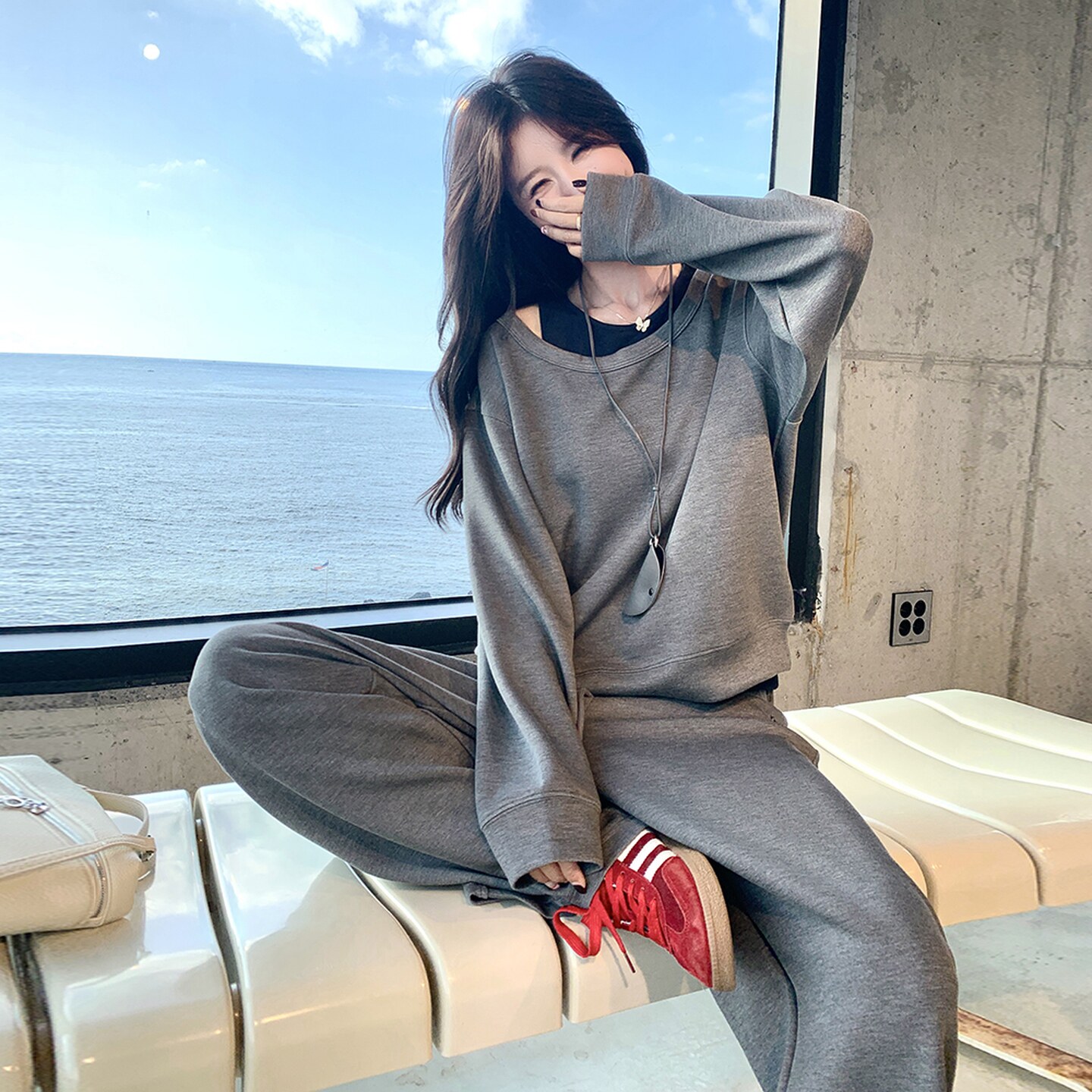 灰色慵懒风卫衣套装女2025秋季新款黑色百搭背心休闲阔腿裤三件套,女装套装/套裙,2C166