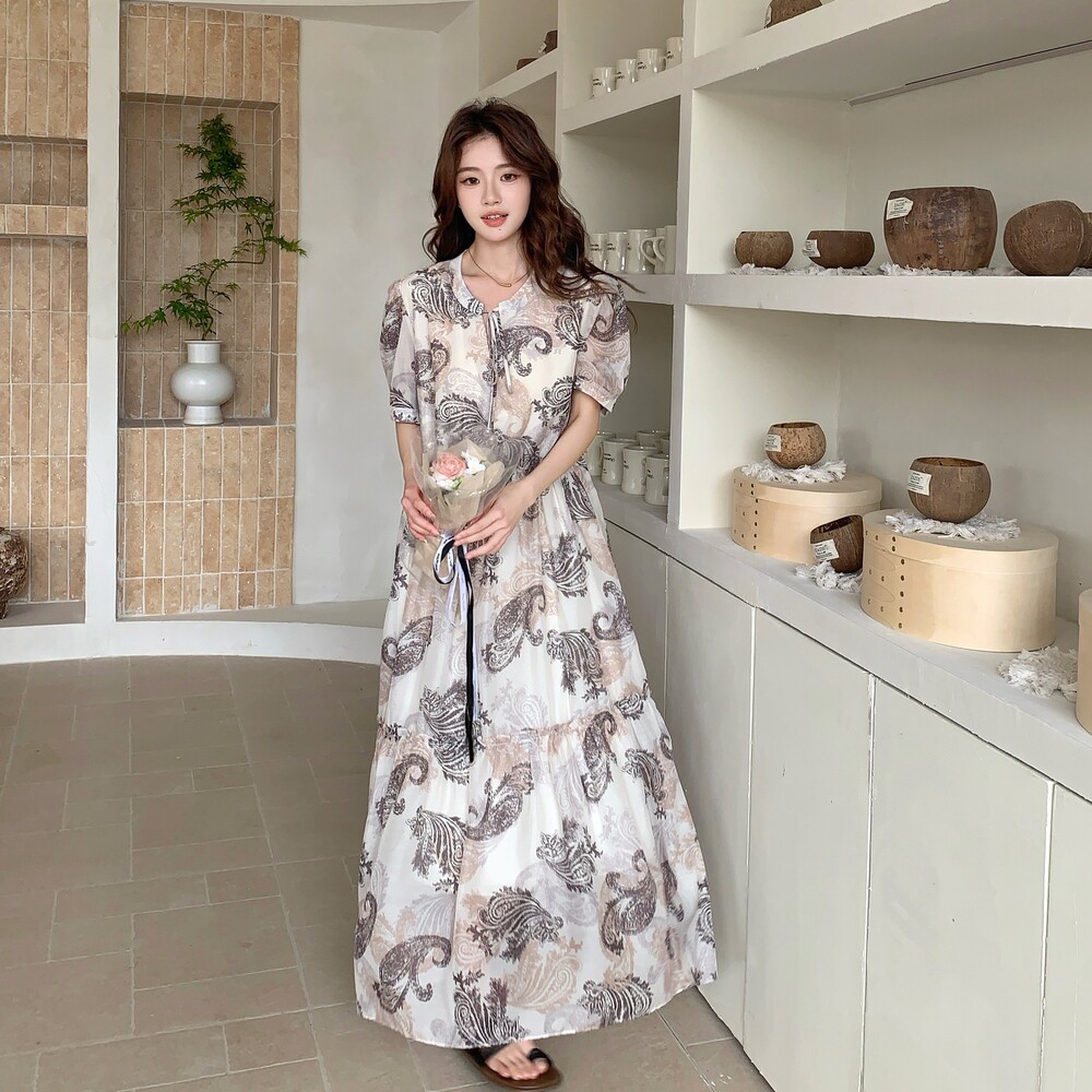 法式超仙绝美小清新印花连衣裙女2025夏季新款度假风穿搭气质长裙,女装连衣裙,2D036