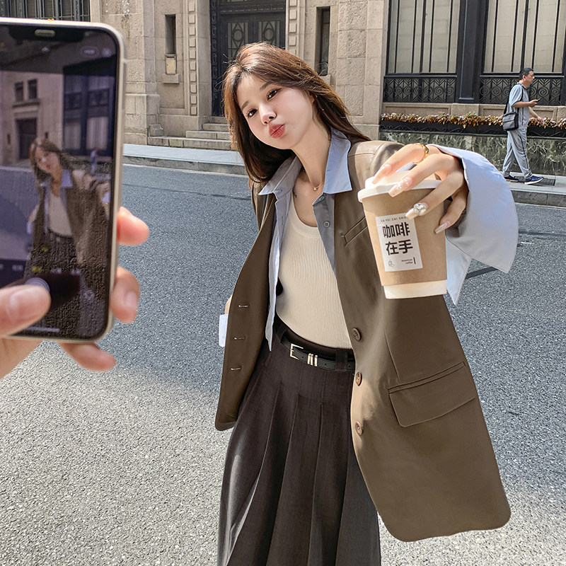 咖色假两件皮衣外套女春秋2025新款美拉德港风pu皮西装夹克,女装皮衣,2C132