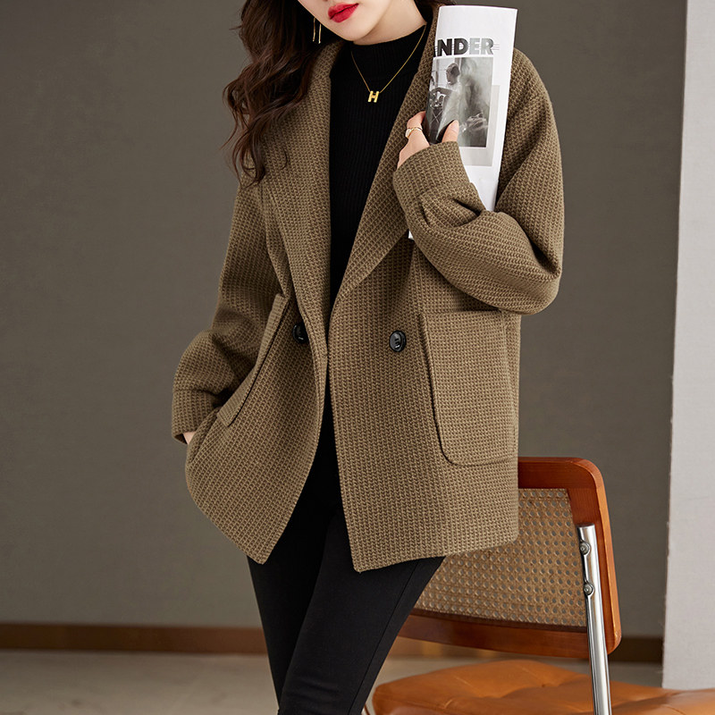 毛呢新款女短款2025年秋冬新款高级感小个子韩系西装毛呢外套，女装毛呢外套，新感觉,女装毛呢外套,新感觉