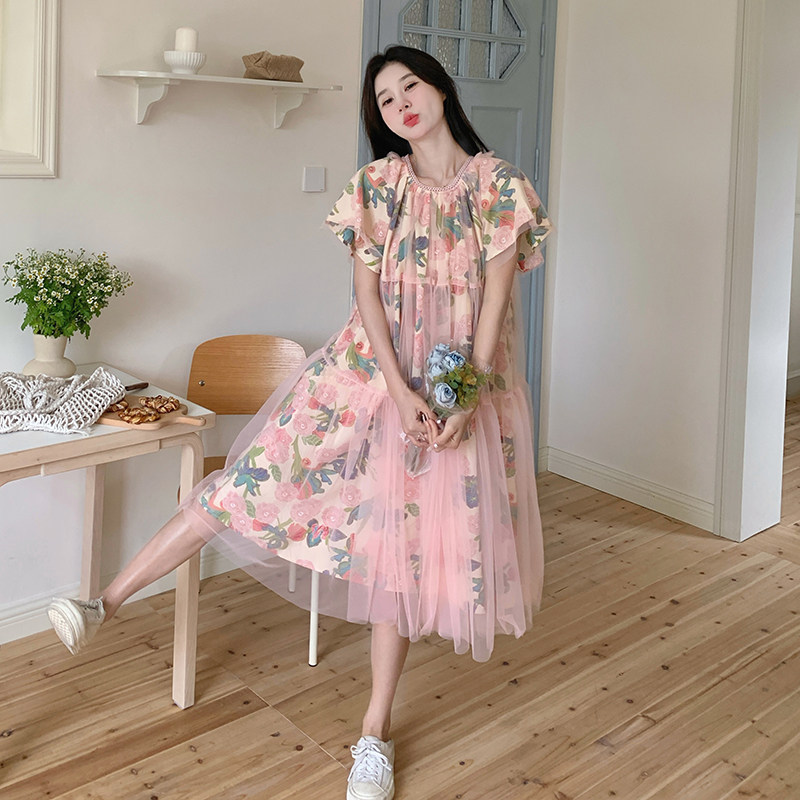多巴胺粉色网纱拼接碎花连衣裙女夏2025新款法式甜美宽松初恋长裙,女装连衣裙,2C115