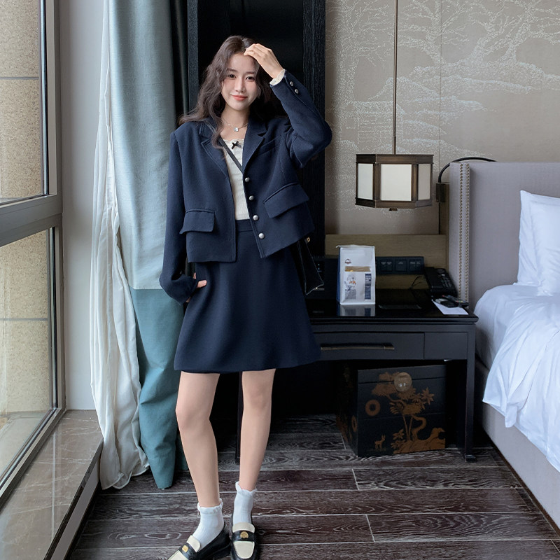 藏青色韩系西服短裙套装女2025春秋新款高级感气质休闲显瘦两件套,女装套装/套裙,2C009