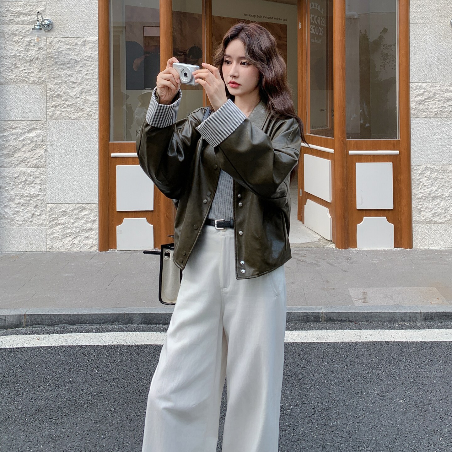 条纹拼接橄榄绿皮衣短外套女春秋2025新款小个子PU夹克爆款高级感,女装短外套,2C177