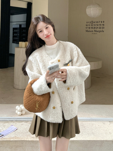 新品现货皮毛一体外套2C087-9283-P199-K279图片