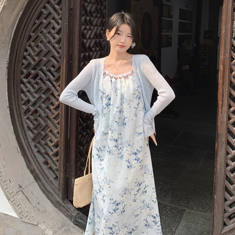 时尚碎花设计感串珠新中式吊带裙女2024春夏新款披肩,女装连衣裙,2C353