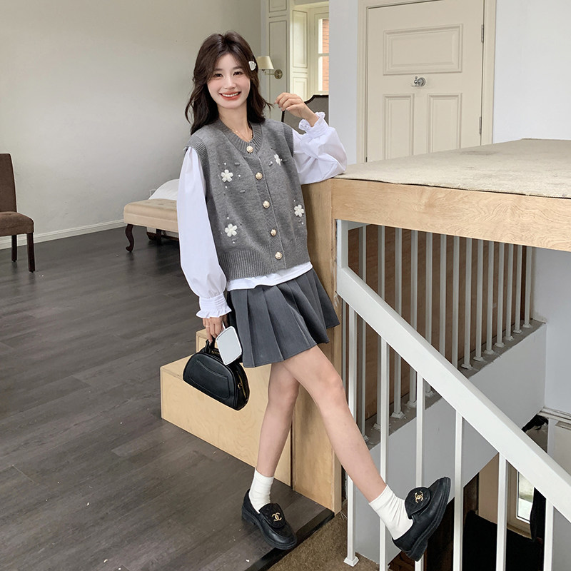 灰色绣花针织马甲套装女2025春季新款法式超好看小个子衬衫两件套,女装套装/套裙,2C166