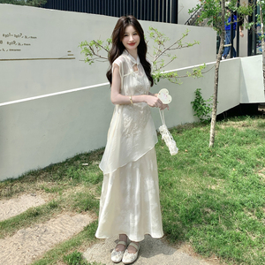 新中式国风刺绣两件套女夏季2025气质文艺立领镂空上衣吊带裙套装图片