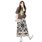 卡通印花T恤碎花半身裙套装女夏大方得体流行两件套韩系减龄超火，女装连衣裙，2D008