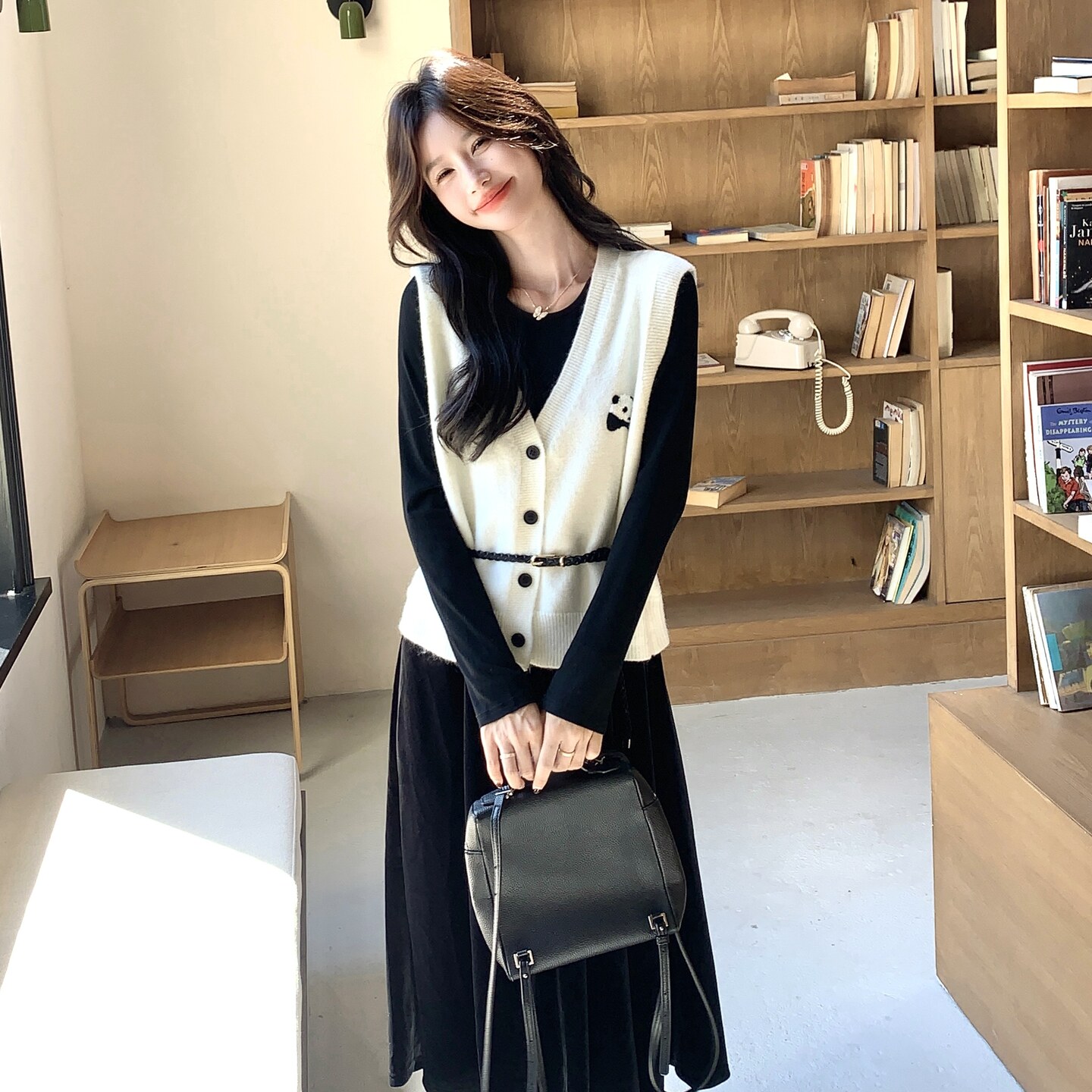 设计感秋冬时尚套装女显瘦针织马甲背心长袖打底连衣裙叠穿两件套图片