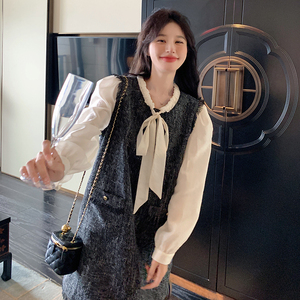 灰色背心连衣裙女长袖中长裙2025春季新款气质超好看减龄蕾丝图片